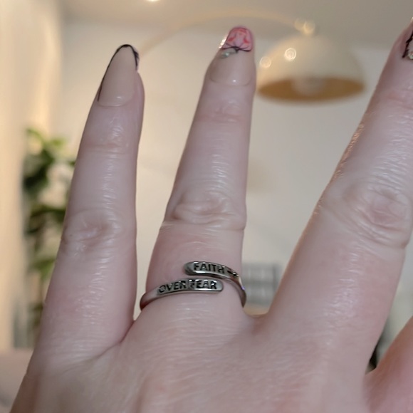 Faith Over Fear Silver Wrap Ring - Picture 8 of 8